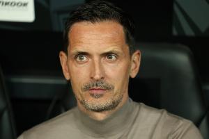 半岛体育官网-法兰克福将帅：我们创造很多机会但效率不佳，运气更好的队晋级了