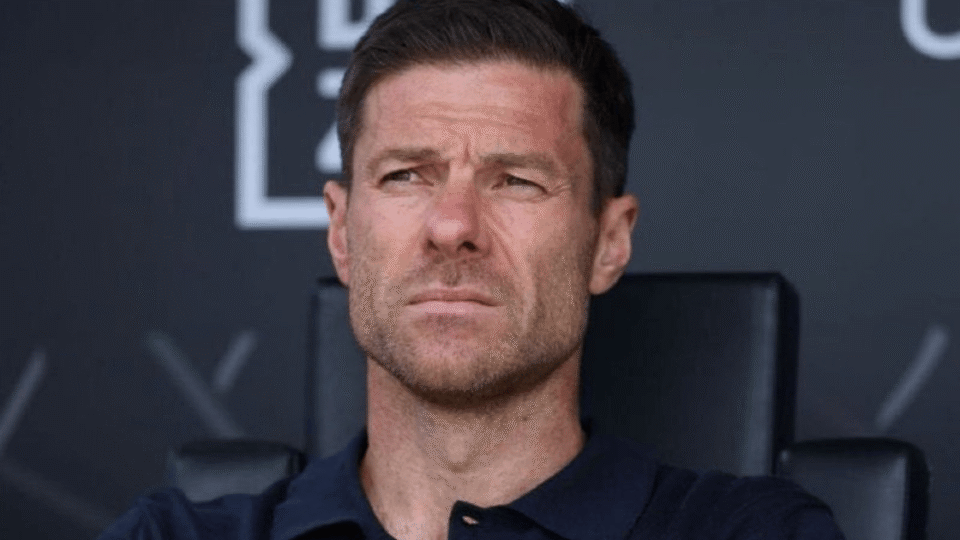 半岛体育APP-唏嘘？皇马仅花20分钟解雇阿隆索！老佛爷飞机上拍板 赔5个月薪水