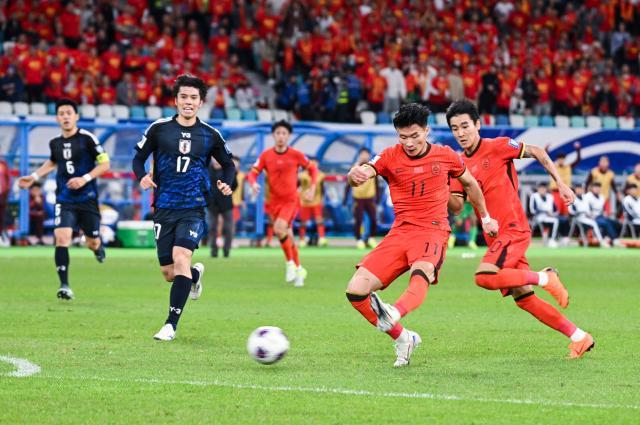 半岛体育APP-2024年度广东足球先生候选名单：林良铭谢文能入围