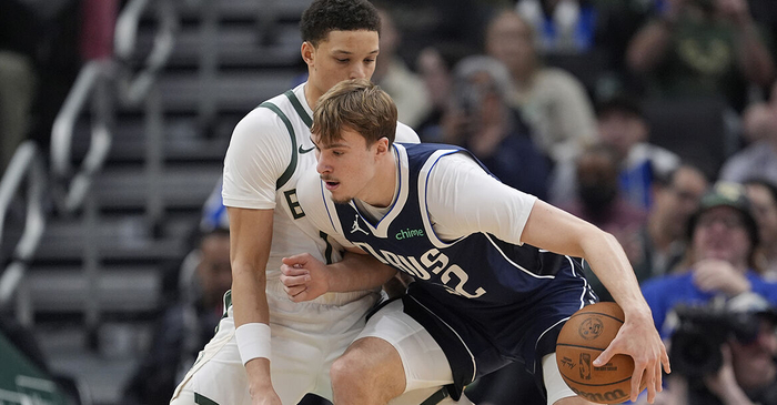 半岛体育官网-罗林斯24+7+9弗拉格19+10 雄鹿大胜独行侠止住4连败|克里斯-米德尔顿|阿马里·威廉姆斯|克里斯·米德尔顿|密尔沃基雄鹿队|达拉斯独行侠队_新浪体育_新浪新闻